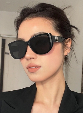 超轻大框猫眼墨镜女款高级感2025新大脸显瘦防紫外线防晒太阳眼镜