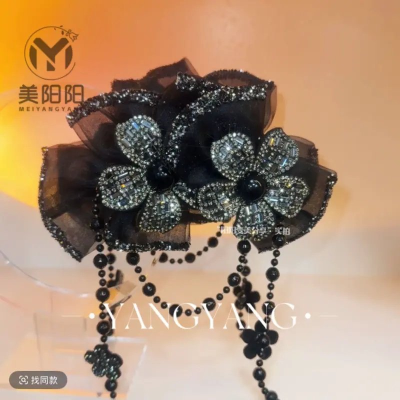 黑加仑鲨鱼夹立体花朵流苏闪钻百搭休闲发夹高级松弛感高抓力发饰,淘宝优惠券,粉丝福利购,淘宝优惠卷