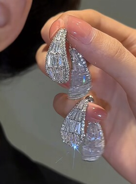 前后戴气质皓石灵动设计款耳饰