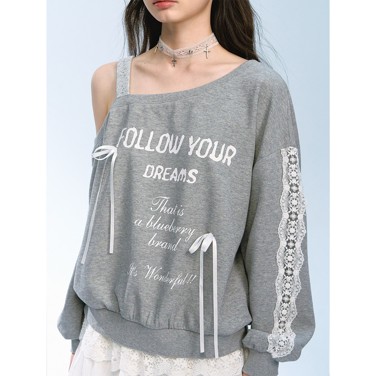 艾米同款ablueberry 露肩上衣女蕾丝拼接韩系甜酷休闲宽松卫衣秋,淘宝优惠券,粉丝福利购,淘宝优惠卷