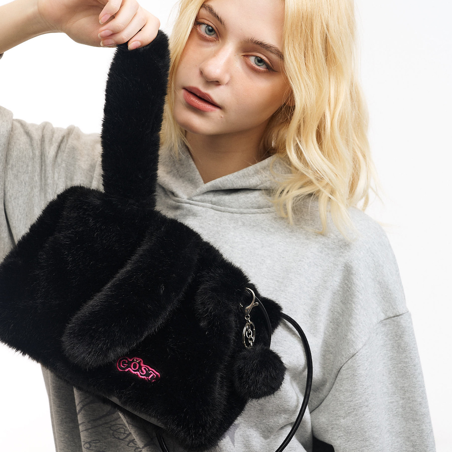 GOST可可爱爱戴蒙兔兔耳朵毛绒绒包包,淘宝优惠券,粉丝福利购,淘宝优惠卷