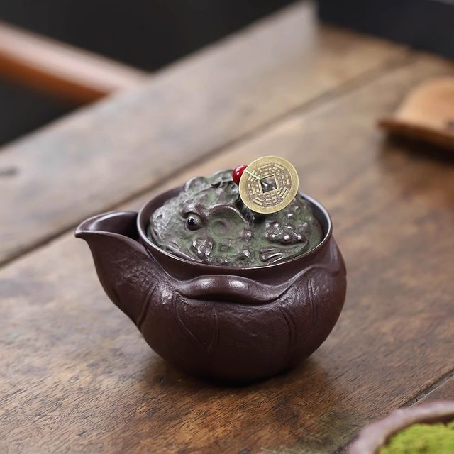 Yixing authentic golden toad purple sand hand-made tea making tea water separation household high-end single pot 2026 new style