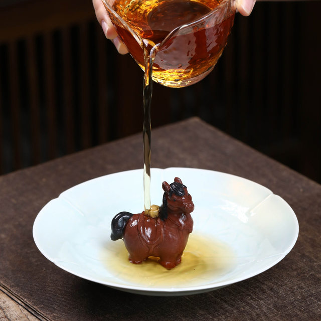 Handmade purple sand tea pet pony will soon make money zodiac ornaments boutique can raise tea set tea tray desktop decoration