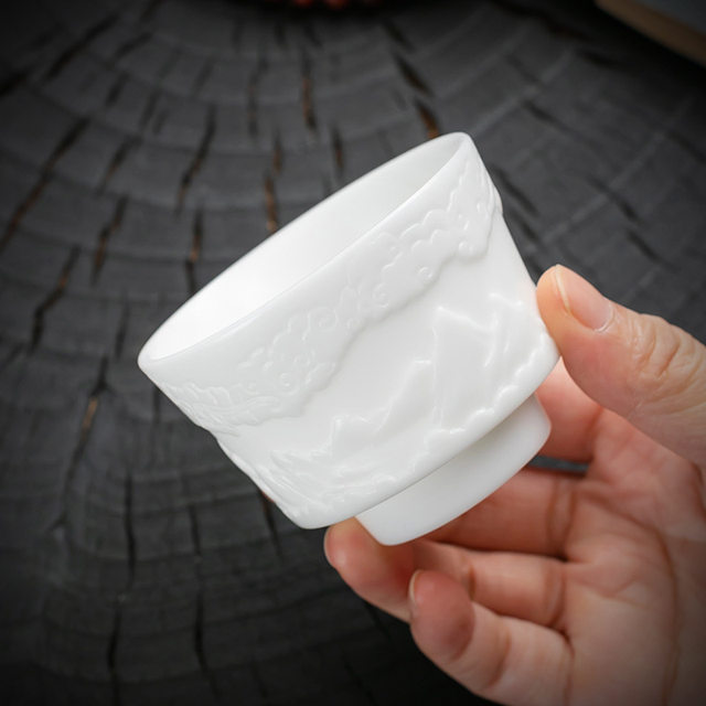 High-end hand-carved mutton-fat jade ceramic white porcelain Kung Fu tea cup master cup high-end personal tea tasting single cup