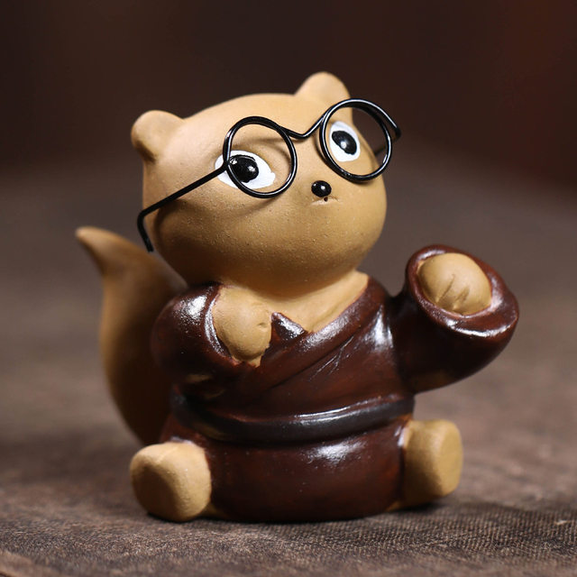 Purple sand tea pet frog small ornaments handmade pig creative Langlangshan little monster accessories tea table tea play can nourish and heal