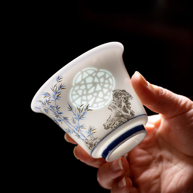 Jingdezhen hand-painted blue and white porcelain exquisite ceramic household special Kung Fu tea set tea cup set 2026 new style