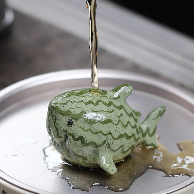 Creative handmade purple sand tea pet, small shark melon, watermelon, shark ornaments, tea tray, desktop decorations, exquisite tea sets
