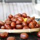 Sugar-fried chestnut kernels, ready-to-eat fried chestnuts with shells, open oiled chestnuts, nuts, roasted seeds and dried fruits, casual snacks