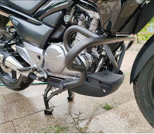 适用铃木国四骊驰GW250A下保护杠改装配件DL250全包围碳钢保险杠 - 图3