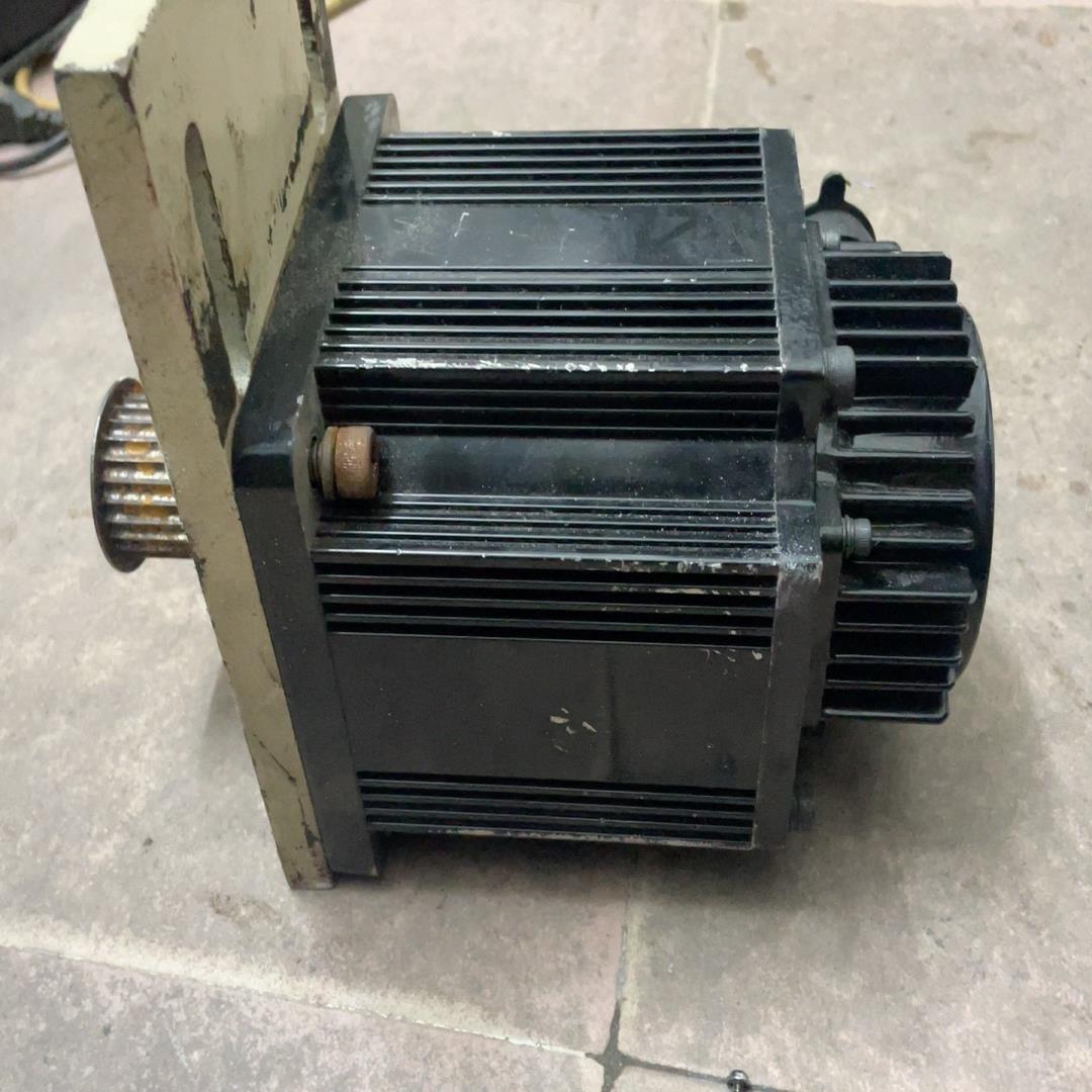 [德峰]电机-山龙成色拆兼容如图，05030150SLSM130-， - 图3