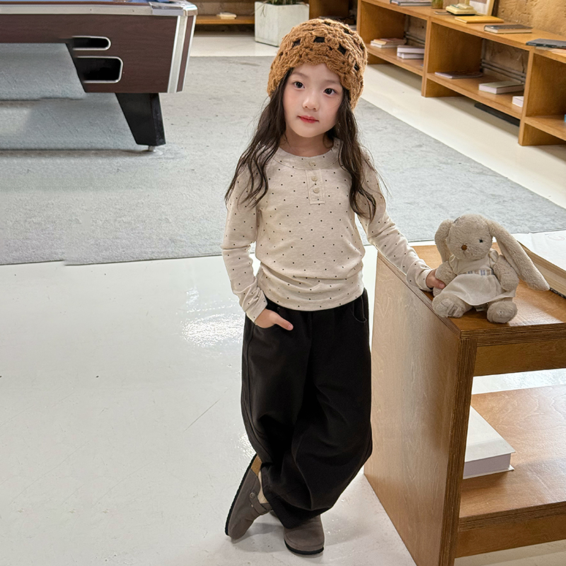 Yumi妈女童秋装软糯羊绒棉坑条打底衫儿童波点长袖T恤上衣 25F001 - 图1