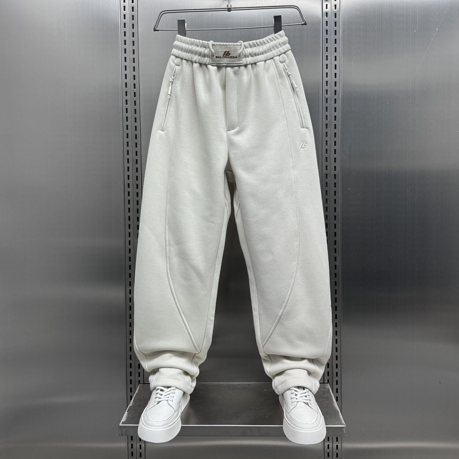 Home Daily 一眼相中的款~怒推！秋冬痞帅运动休闲哈伦弯刀裤男潮,淘宝优惠券,粉丝福利购,淘宝优惠卷