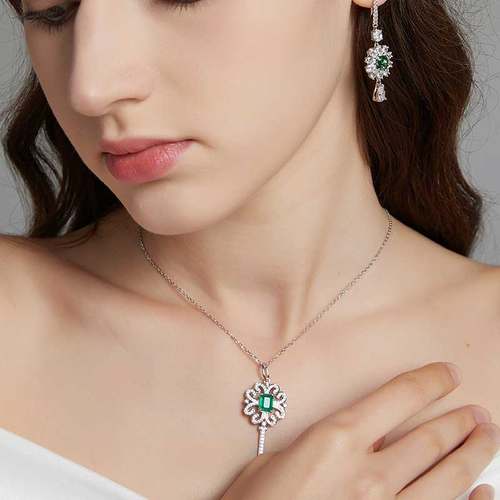 leqiyuan祖母绿钥匙项链女纯银法式吊坠轻奢高级感设计风大气百搭 - 图3