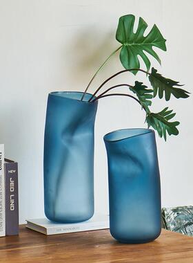 热销花瓶风创意克莱因蓝手工异形直筒磨砂玻璃轻奢客厅孔雀蓝台面