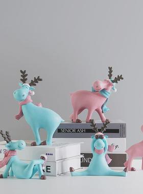 创意高端大气工艺品新家客厅电视柜子花架展示柜装饰品小摆件听策