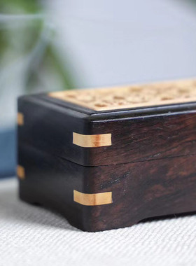 紫光檀嵌熏香炉卧香盒室内沉香檀香黄杨木镂空线香盒茶室摆件