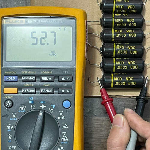 西电大机架拆下来的 GEN. INSTR 黑美人 黄字电容, - 图0