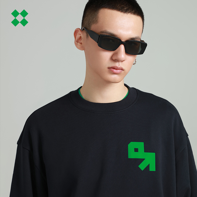 森马情侣重磅纯棉简约圆领卫衣