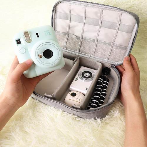 适用于于富士拍立得mini12相机收纳包大容量多用途合一防刮防磕碰大容量可调节隔板防震防压收纳手提包 - 图0