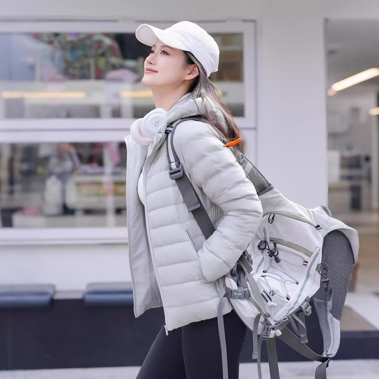 【爆款】坦博尔轻薄羽绒服女款冬季时尚短款连帽休闲好看修身外套