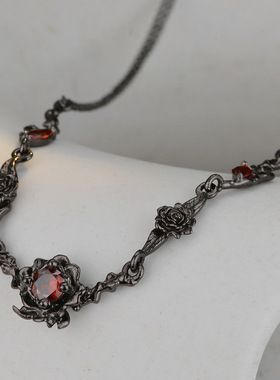 韩版小众设计师S925纯银黑色玫瑰时髦百搭毛衣链女短款项链