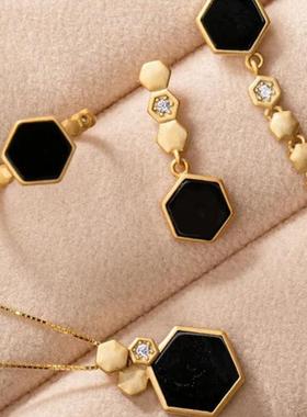 蜂巢耳环女戒指六角花窗不对称ab版轻奢小众设计感高级新款潮螺母