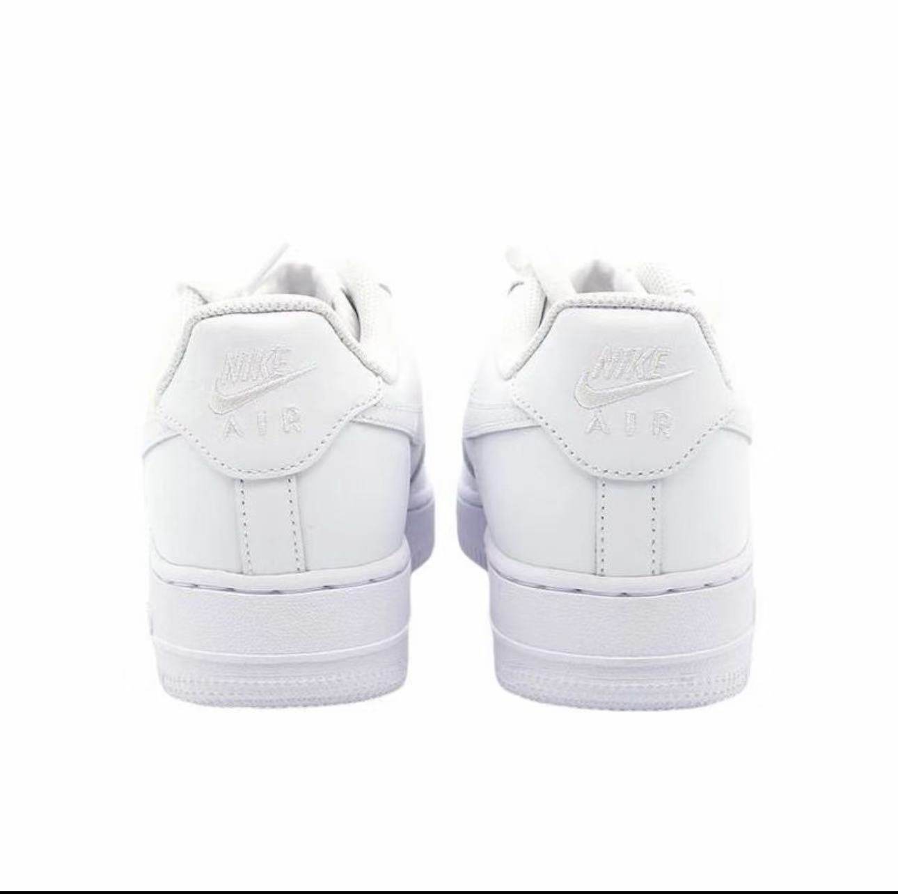 Nike Air Force 1 "Triple White" 牛皮皮革经典复古风格低帮板鞋,淘宝优惠券,粉丝福利购,淘宝优惠卷
