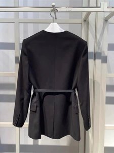 Eifini/伊芙麗女裝2024年春裝新款黑色時尚休閑西裝外套1F1210441