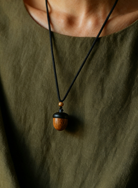 实木松果吊坠老山檀配珠内置朱砂橡果毛衣链礼物送女男生日礼物