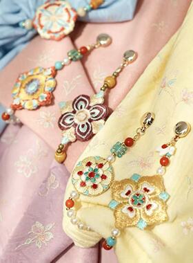 国风复古宝相花刺绣磁吸袖扣春夏汉服防风前压襟出游挽袖神器配饰