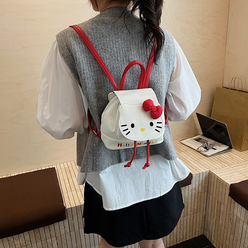 超火流行卡通可爱Hellokitty迷你包包女2025年新款小众设计双肩包,淘宝优惠券,粉丝福利购,淘宝优惠卷