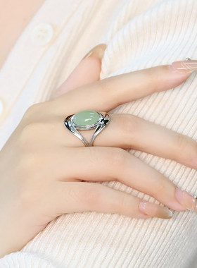 925银复古新中式晴水和田玉椭圆蛋面戒指环开口调节小众设计女士