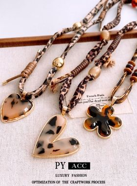 风时尚布艺百搭潮流项饰缠绕爱心吊坠百搭项链女小众美拉德毛衣链