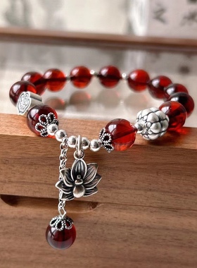 新款天然血珀莲花手链搭配925莲花葫芦坠999足银莲花珠如意等配饰