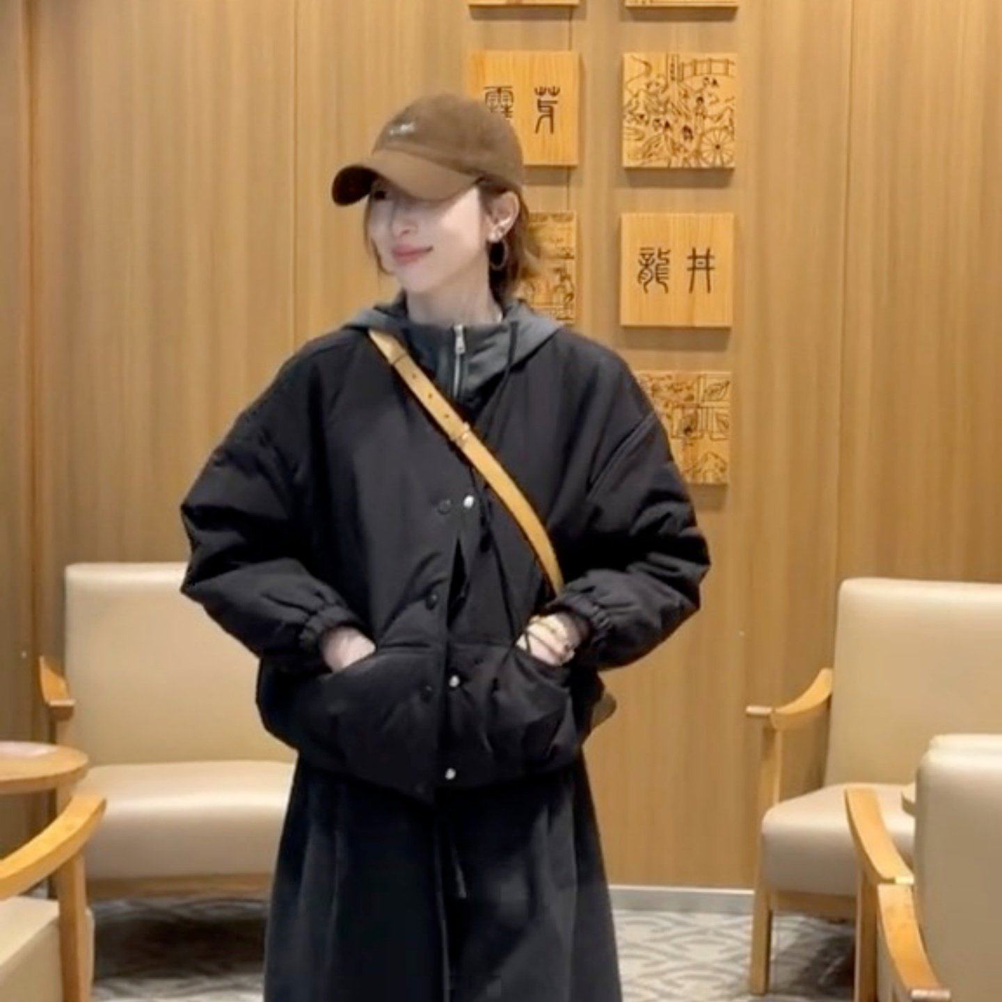 韩系假两件连帽棉服女2025冬季新款休闲小个子短款加厚保暖外套潮,淘宝优惠券,粉丝福利购,淘宝优惠卷