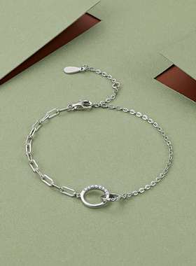 周六福环环相扣银手链女S925银圆环手饰送女友本命年礼物