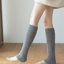 Autumn-winter thickened feather yarn socks with cashmere pile socks Sox Korean womens white and knee-sock warm and protective leg socks boot cover