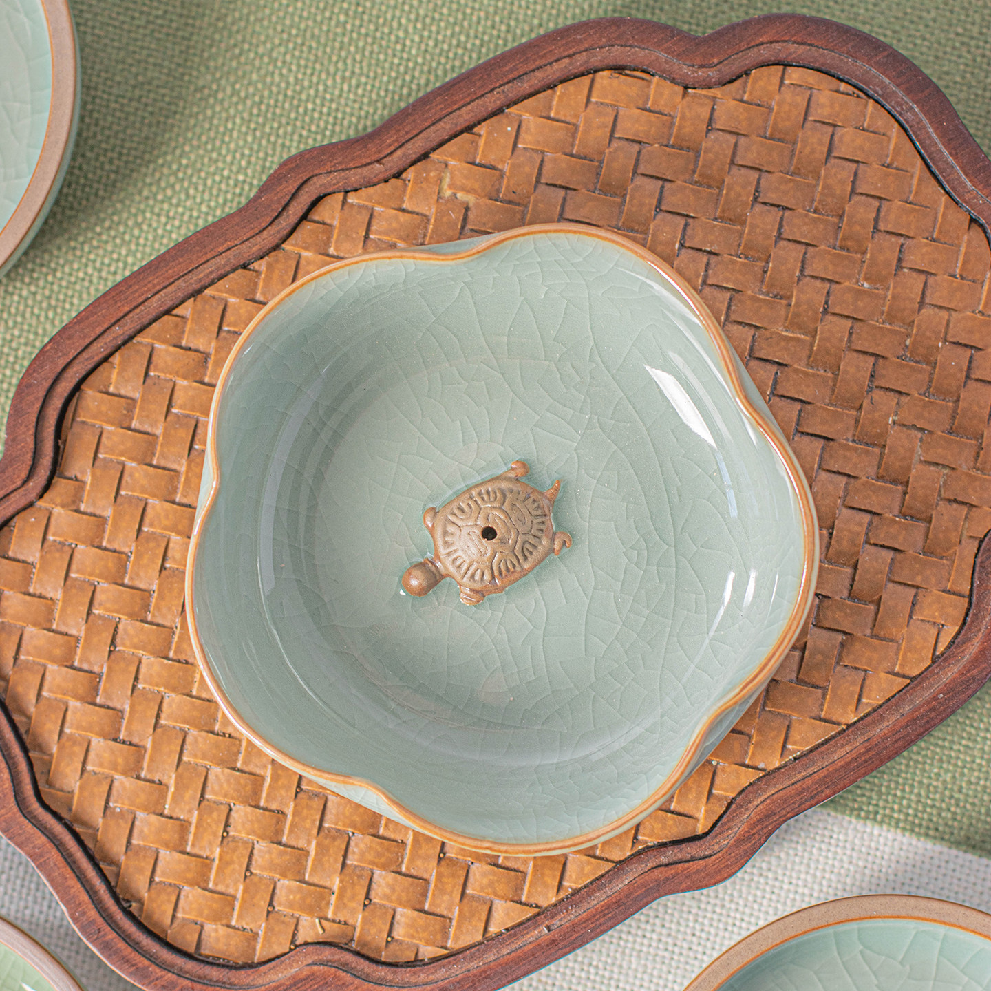 Intangible Cultural Heritage Celadon Chinese Ceramic Incense Holder Flower Pattern Incense Holder