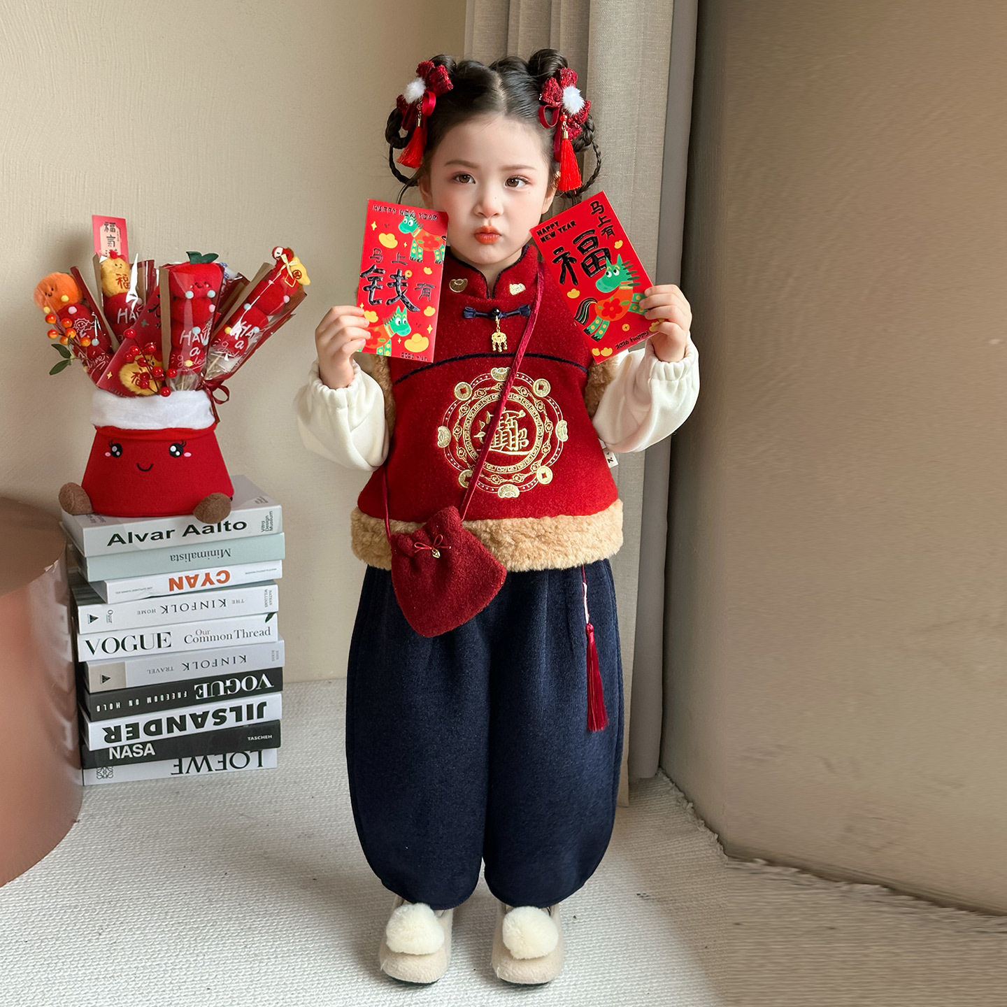 女童冬季拜年服套装2025新款中国风唐装女宝宝加绒保暖冬装三件套,淘宝优惠券,粉丝福利购,淘宝优惠卷