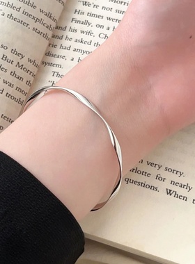 银波浪莫比乌斯环手镯ins小众设计简约时尚百搭扭纹手环闺蜜手饰