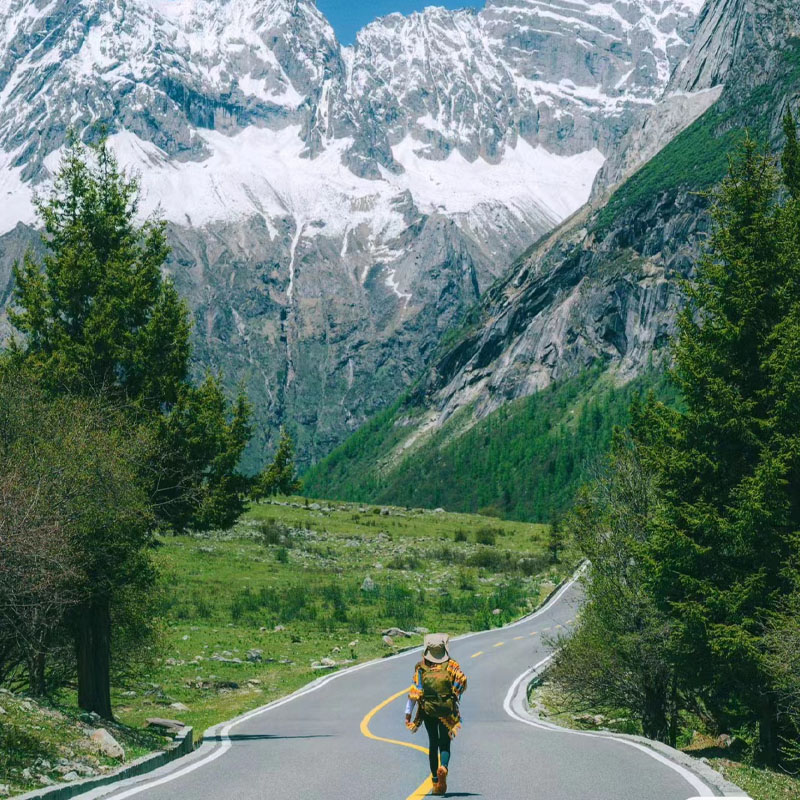 8人团川西小环线四姑娘山毕棚沟四日游理小路姑弄村纯玩甘孜阿坝