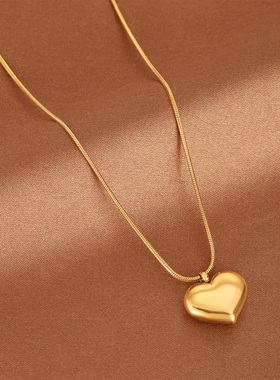 钛钢不褪色金色爱心项链