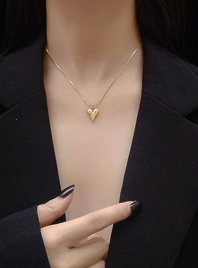 爱心吊坠项链女小众设计感