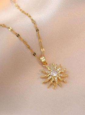 Rotating Flower Pendant Stainless Steel Chains Necklaces For