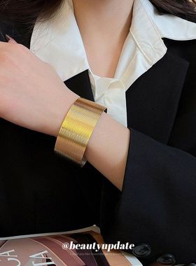 时尚轻奢跨境手镯高级感开口欧美