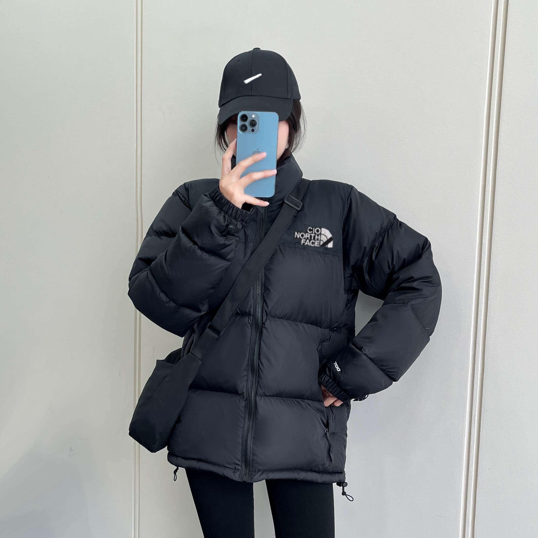 2025新款羽绒服男女冬季潮流加厚保暖拼色面包刺绣白鸭绒短款外套