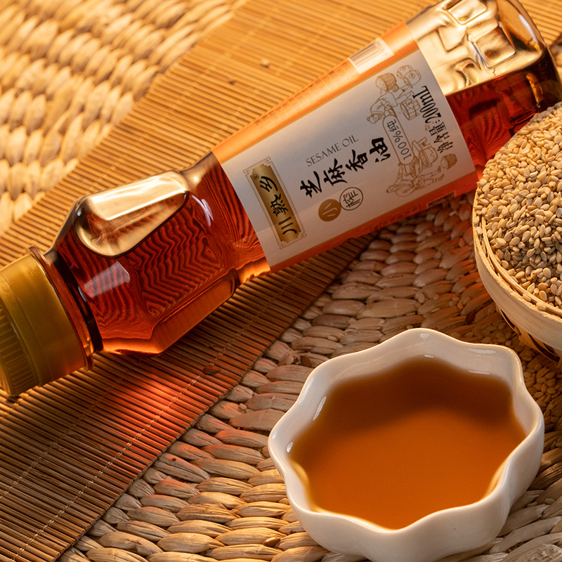 纯正黑白芝麻香油小磨香油火锅油碟自榨月子油家用炒菜配料调料品