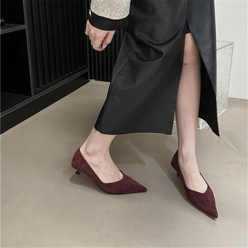2024年春季新款尖头黑色绒面细跟高跟鞋女猫跟浅口单鞋职业工作鞋,淘宝优惠券,粉丝福利购,淘宝优惠卷