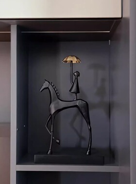 Spatio现代抽象简约艺术铸铁摆件