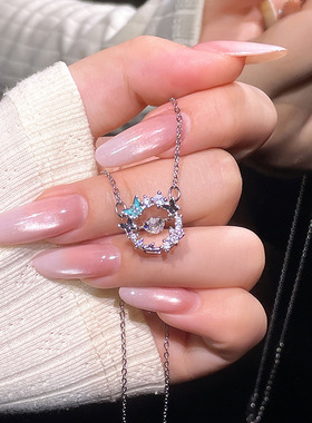 跳动的心蝴蝶项链女款轻奢小众高级感在逃公主爱心吊坠网红锁骨